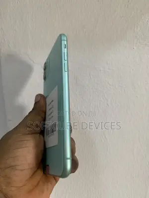 Apple iPhone 11 64 GB Green