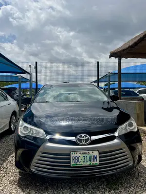 Toyota Camry XLE 4dr Sedan (2.5L 4cyl 6A) 2017 Black