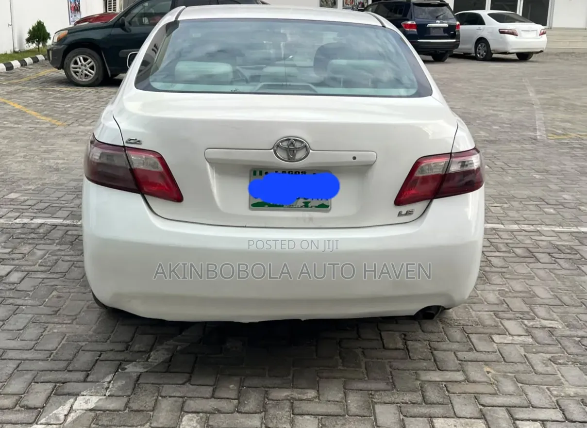 Toyota Camry 2010 White