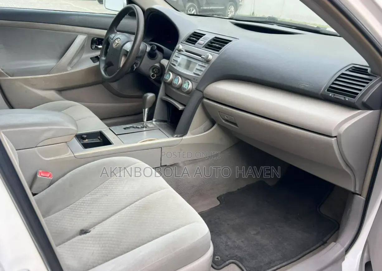 Toyota Camry 2010 White