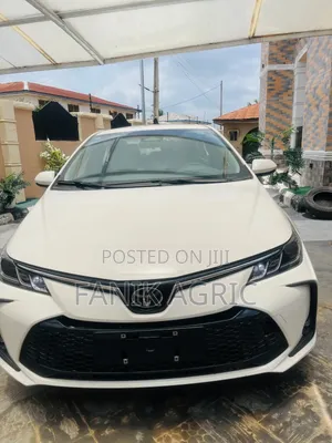 New Toyota Corolla Hybrid 2025 White
