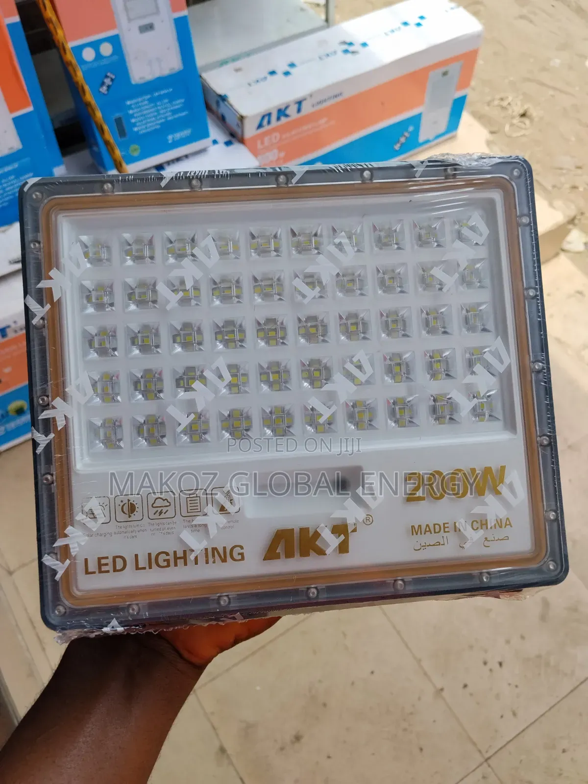 200W AKT Solar Flood Light