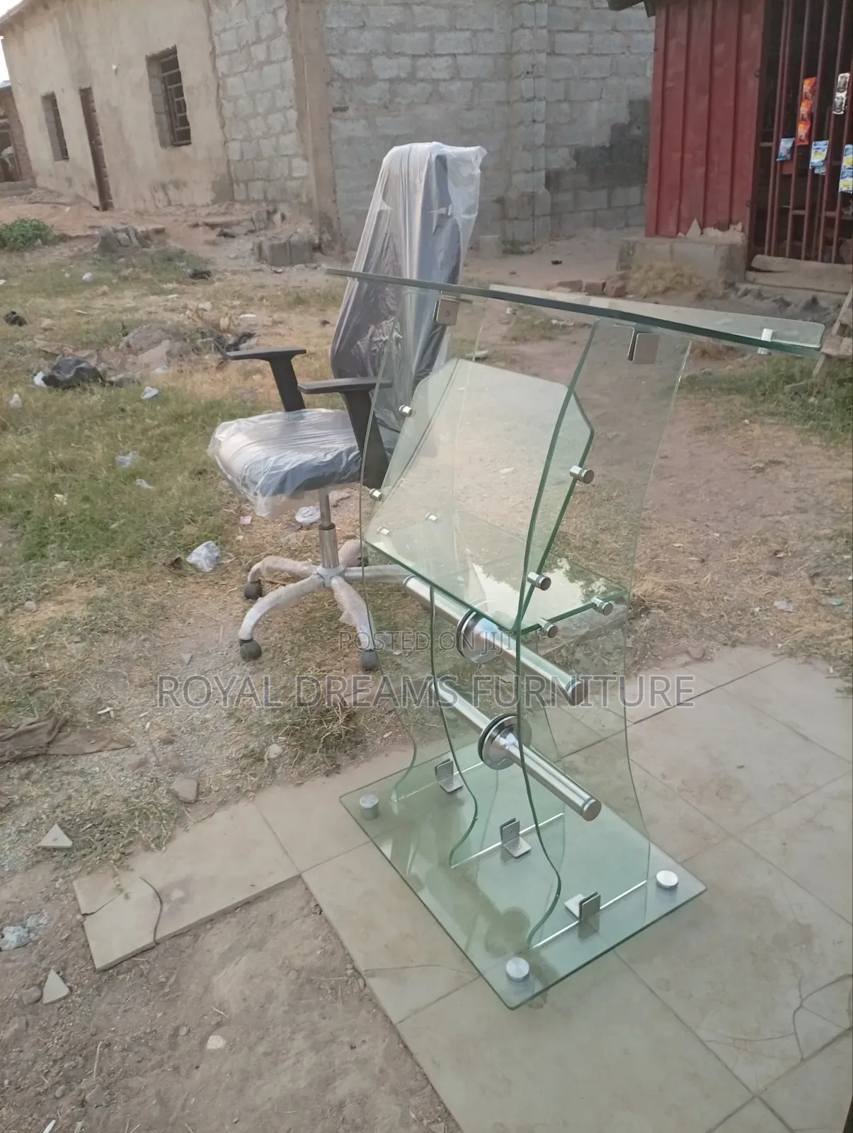 Furnitures