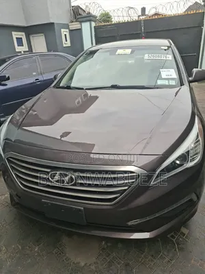 Hyundai Sonata SE 4dr Sedan (2.4L 4cyl 6A) 2015 Gray