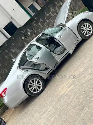 Lexus ES 2012 Silver
