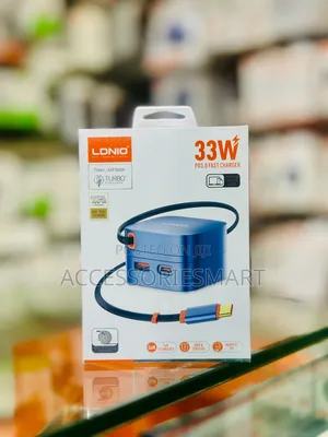 33W Fast Charger With Retractable Cable Q9