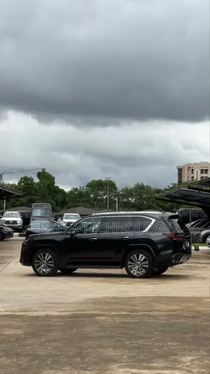 Lexus LX 600 2023 Black