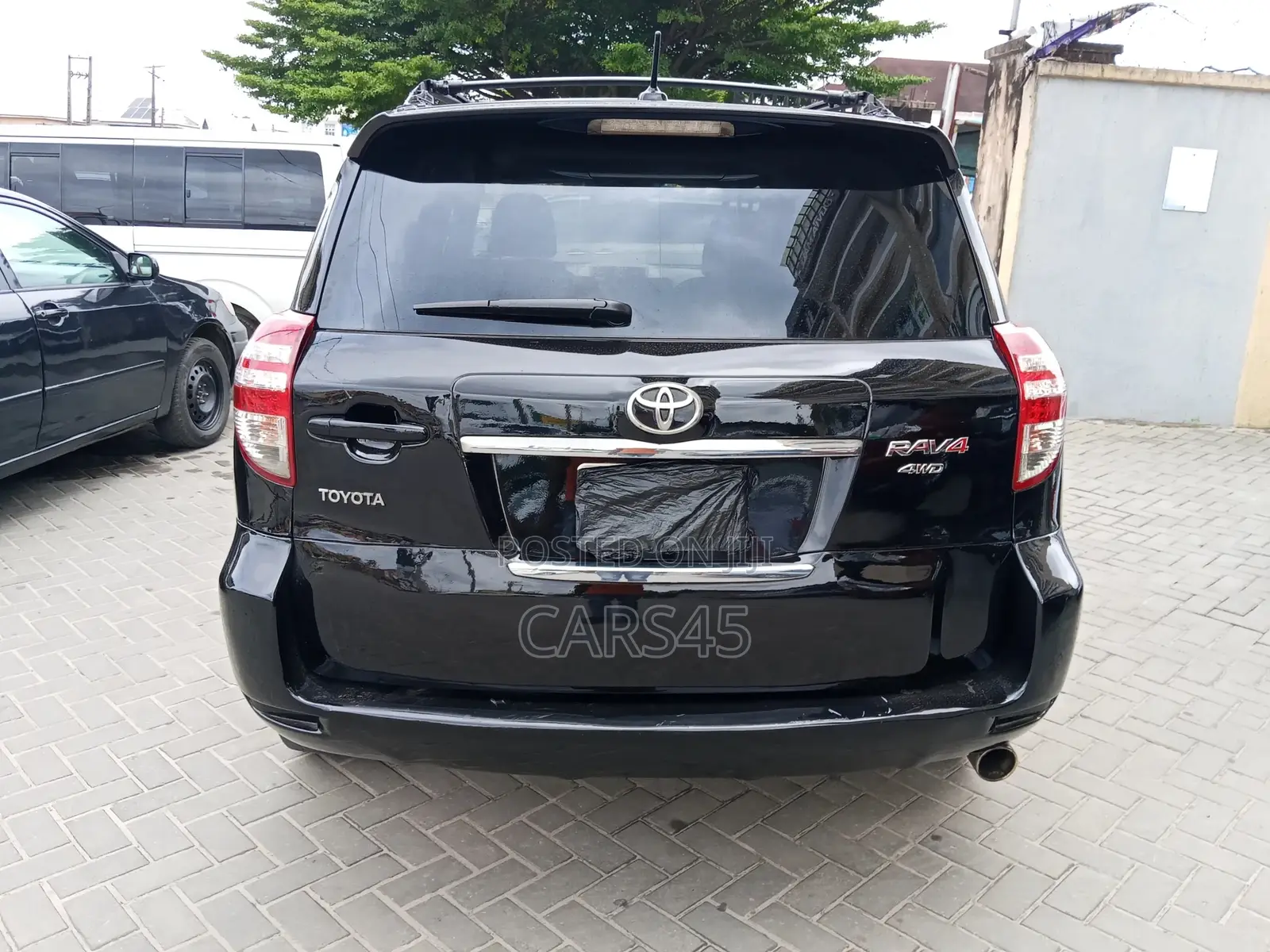 Toyota RAV4 2010 Black