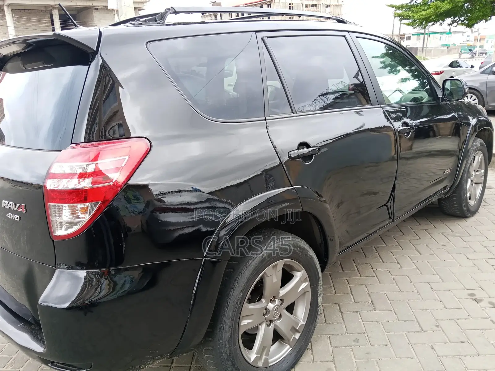 Toyota RAV4 2010 Black
