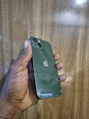 Apple iPhone 13 128 GB Green