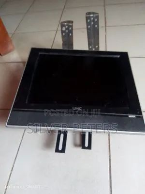 Umc TV With Wallholder