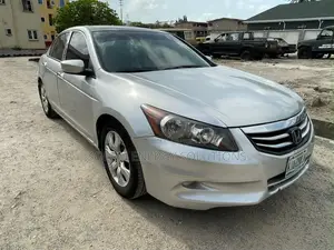 Honda Accord 2009 Silver