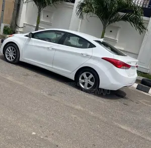 Hyundai Elantra 2011 White