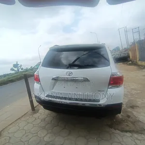 Toyota Highlander 2012 White