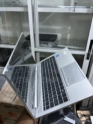Laptop HP EliteBook 850 G8 16GB Intel Core i5 SSD 256GB