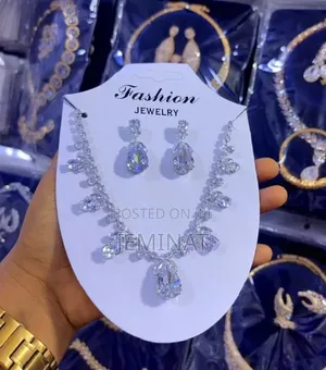 3 Sets Gold/Silver Necklace, Earrings and Bracelet