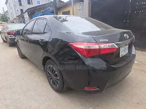 Toyota Corolla 2015 Black