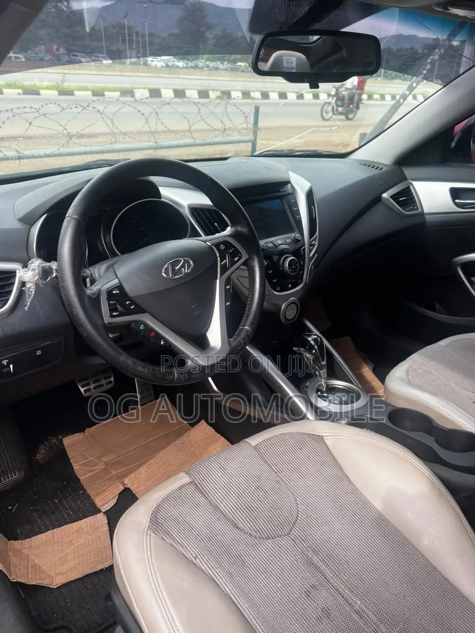 Hyundai Veloster Automatic 2012 Red