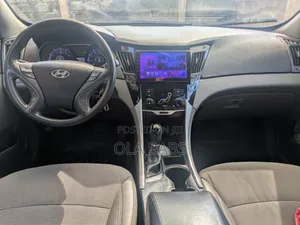 Hyundai Sonata SE Sedan FWD (2.4L 4cyl 6A) 2013 Blue
