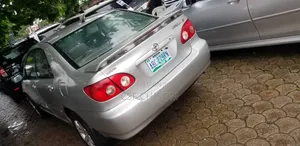 Toyota Corolla 2004 Silver