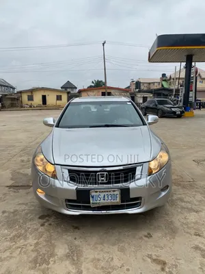 Honda Accord 2010 Silver