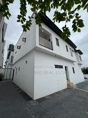 4bdrm Duplex in Alalubosa Gra for sale