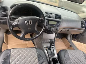Honda Accord 2005 Blue