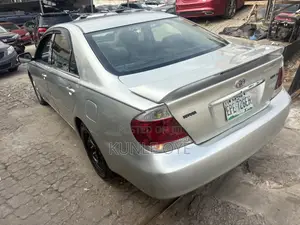 Toyota Camry SE 4dr Sedan (2.4L 4cyl 5A) 2006 Silver