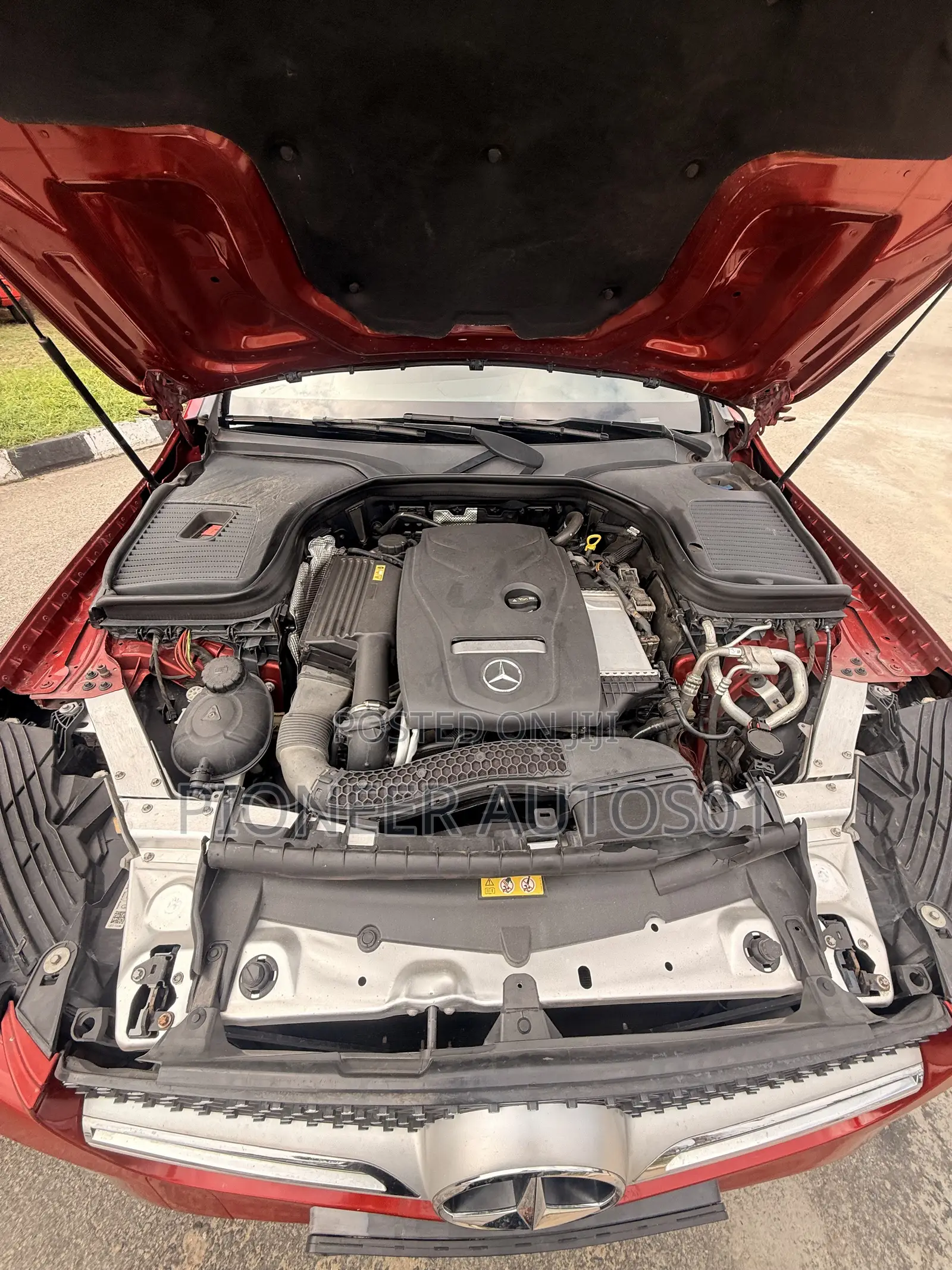 Mercedes-Benz GLC-Class 2017 Red