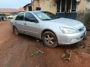 Honda Accord 2005 Silver