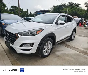 Hyundai Tucson 2021 White