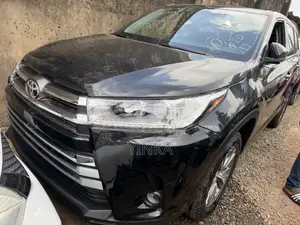 Toyota Highlander 2015 Black
