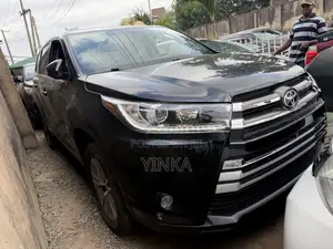 Toyota Highlander 2015 Black