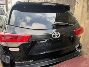 Toyota Highlander 2015 Black
