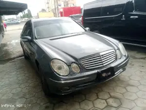 Mercedes-Benz E320 2005 Gray