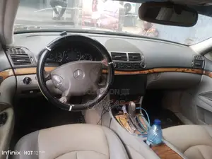 Mercedes-Benz E320 2005 Gray