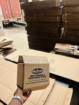 Different Sizes of Neat Corrugated Cartons