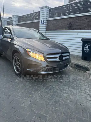 Mercedes-Benz GLA 250 2017 Gray