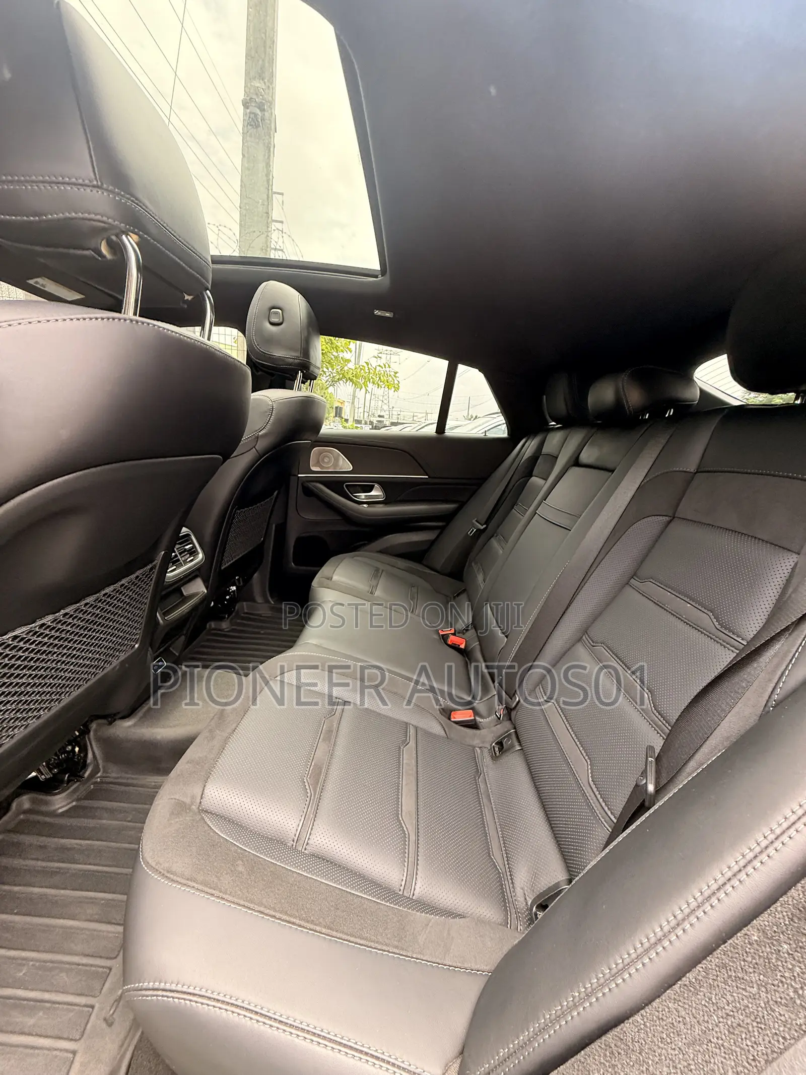 Mercedes-Benz GLE-Class 2025 White