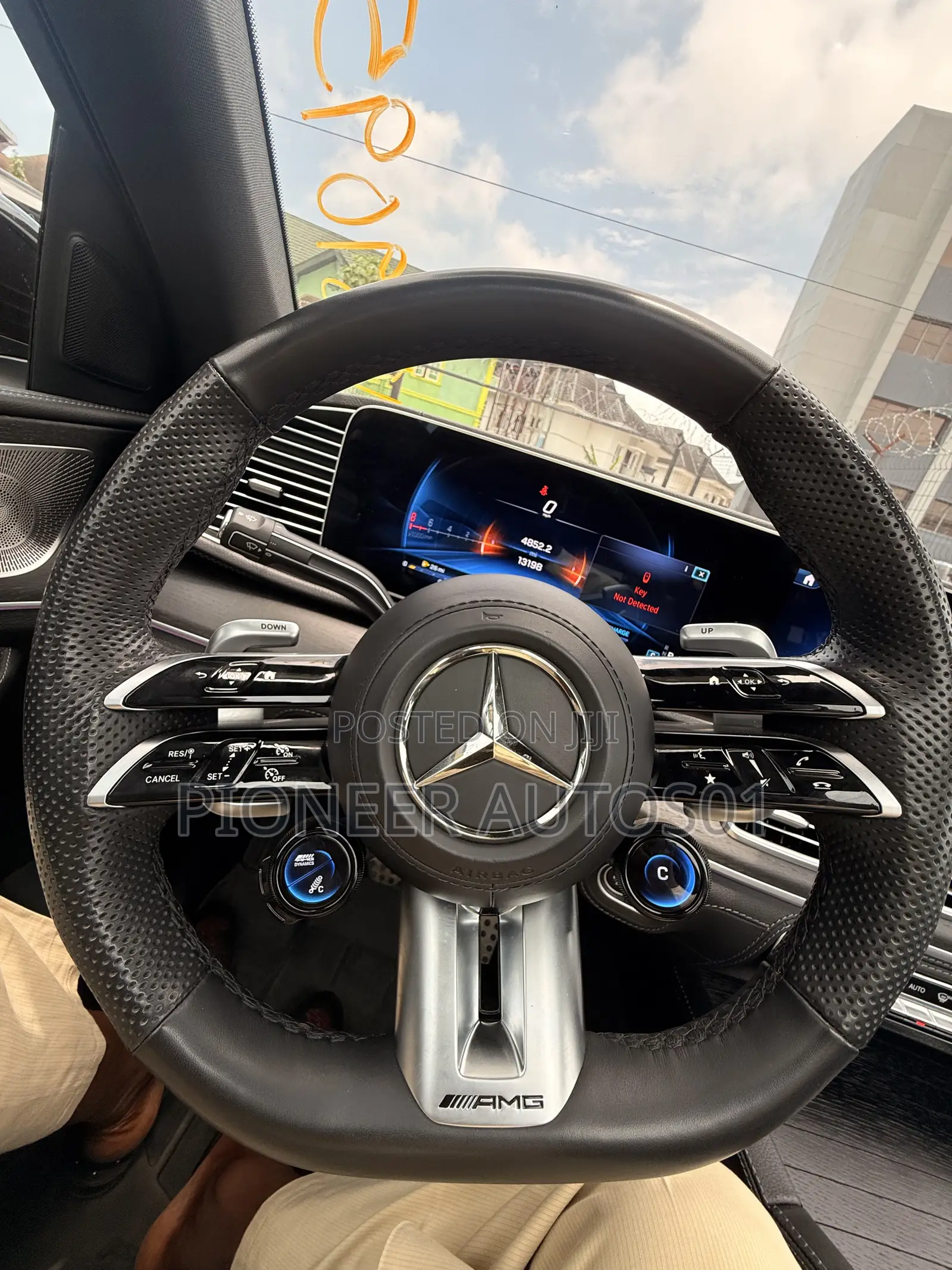 Mercedes-Benz GLE-Class 2025 White