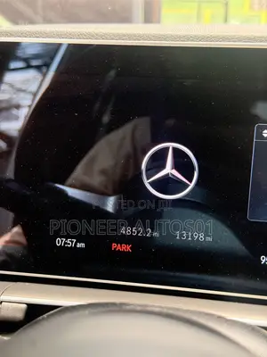 Mercedes-Benz GLE-Class 2025 White