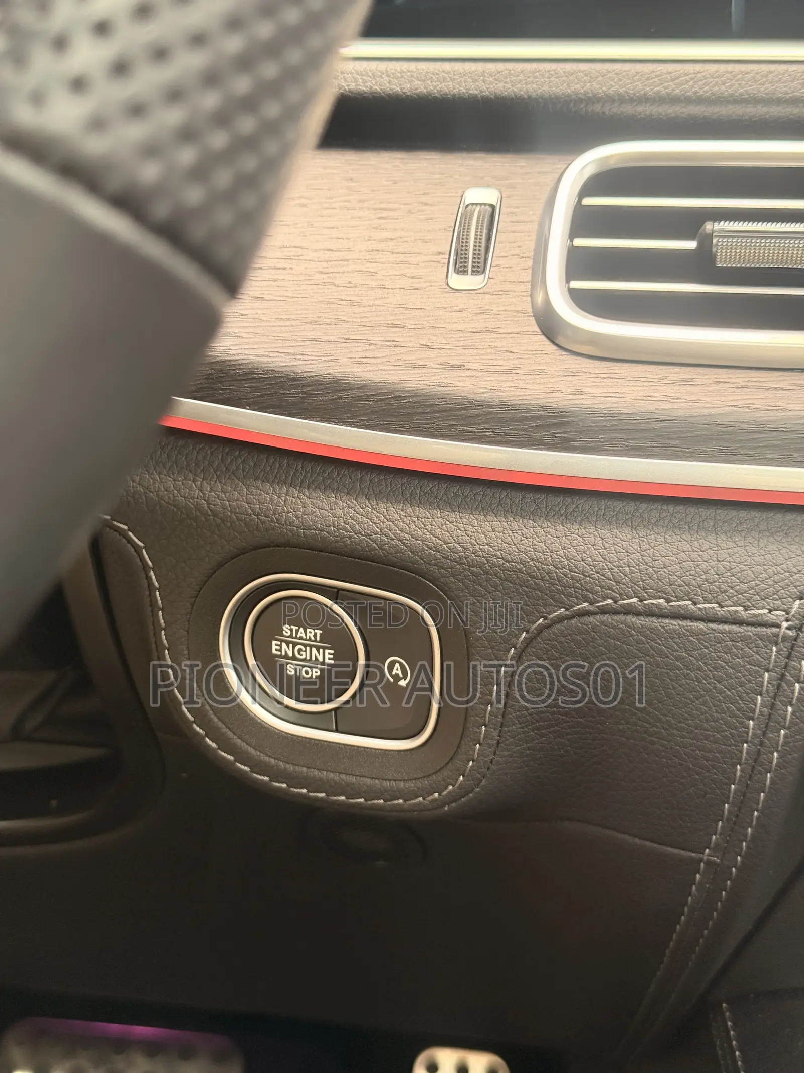 Mercedes-Benz GLE-Class 2025 White