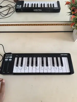 Arturia Microlab 3
