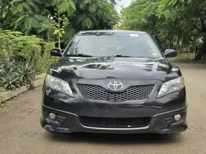 Toyota Camry SE 4dr Sedan (2.5L 4cyl 6AM) 2010 Black