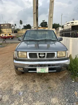 Nissan Frontier SE-V6 4x4 King Cab 116.1 in. WB 1999 Blue