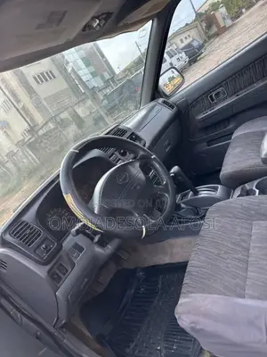 Nissan Frontier SE-V6 4x4 King Cab 116.1 in. WB 1999 Blue