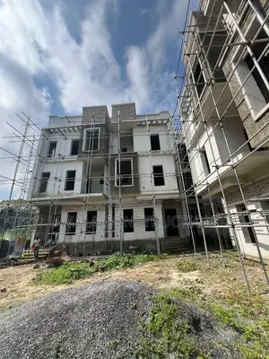 4bdrm Duplex in Guzape District for sale