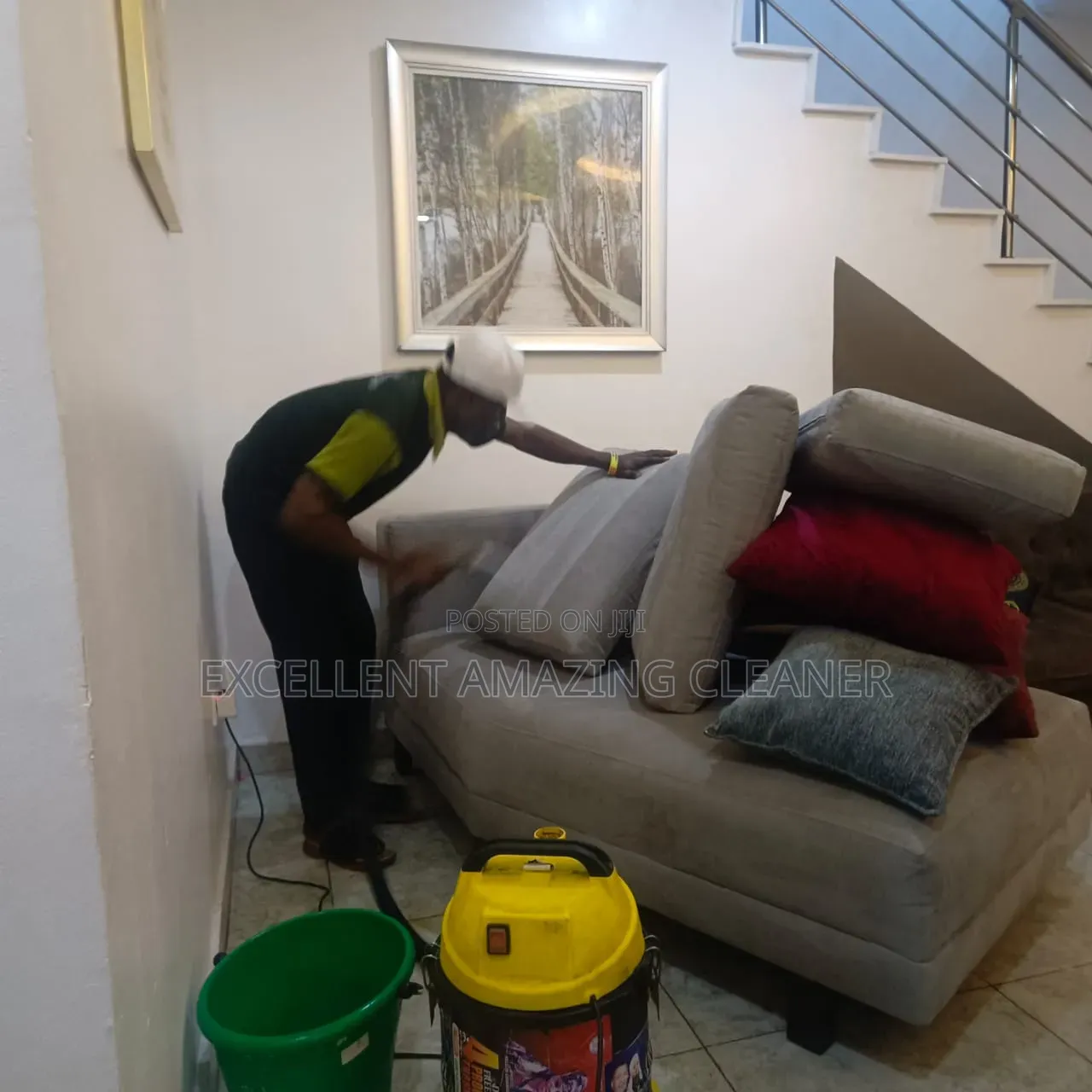 Leather /Fabrics Sofa Cleaning