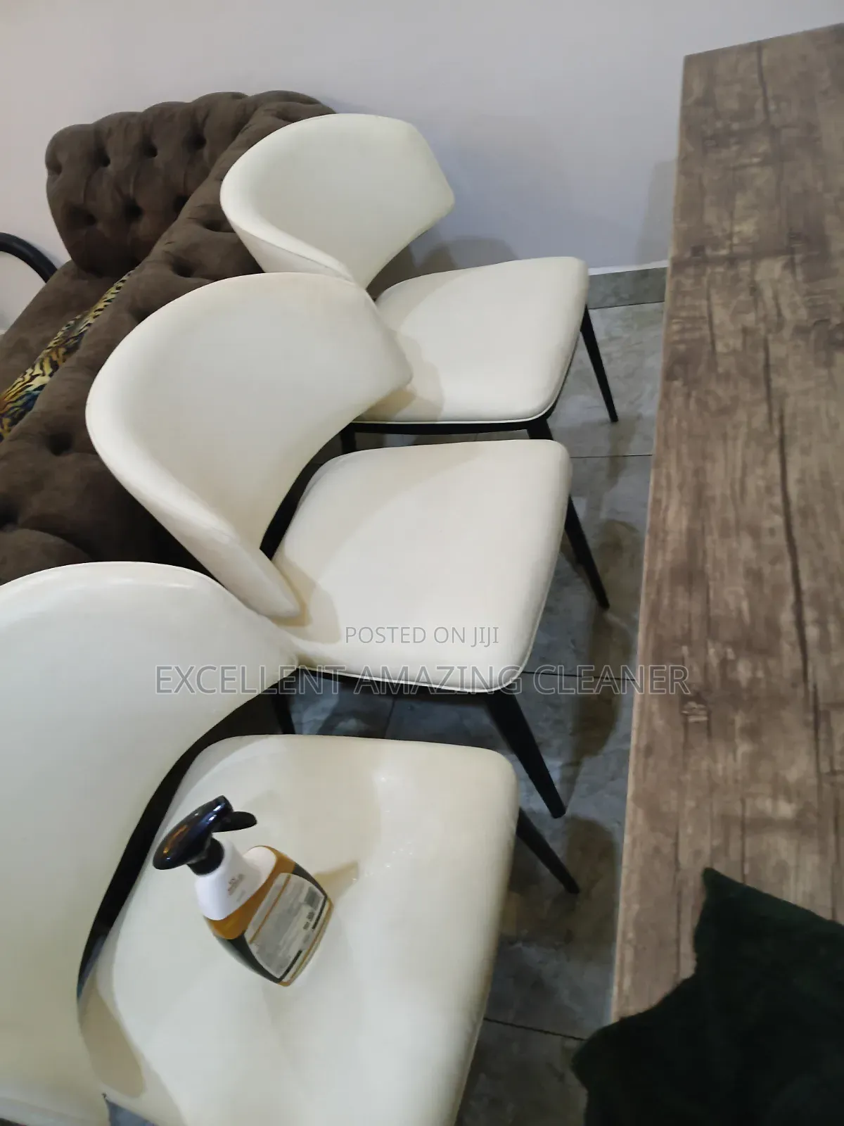 Leather /Fabrics Sofa Cleaning