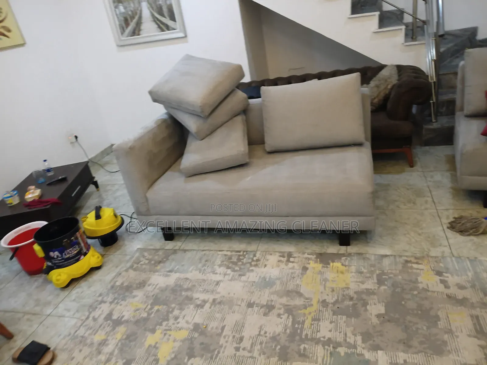 Leather /Fabrics Sofa Cleaning